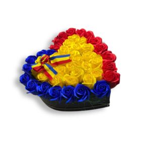Aranjament Floral cu 45 de Trandafiri de Neuitat – Ediție Tricoloră