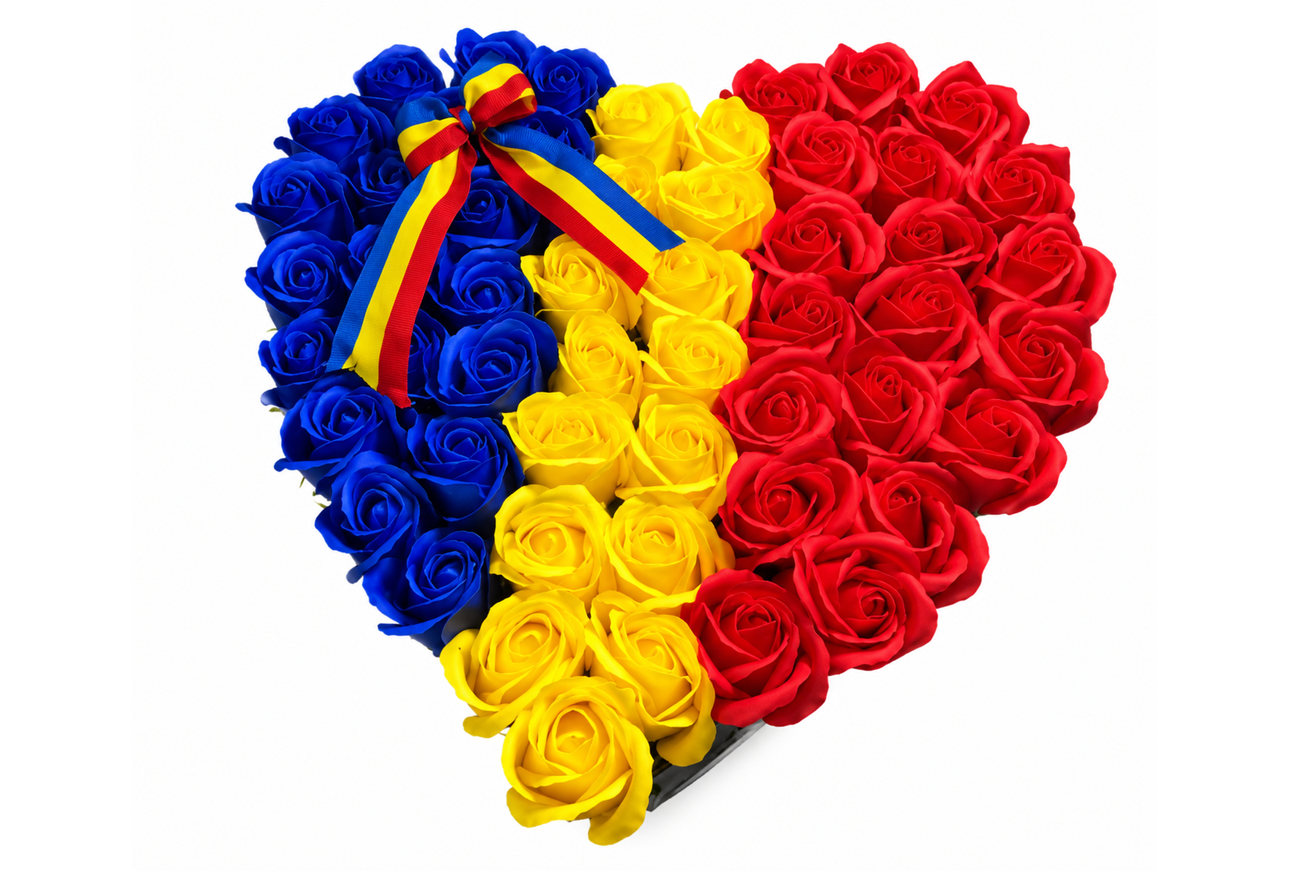 Aranjament Floral Tricolor cu 55 Trandafiri de Săpun – "Inima României" - 31Flowers