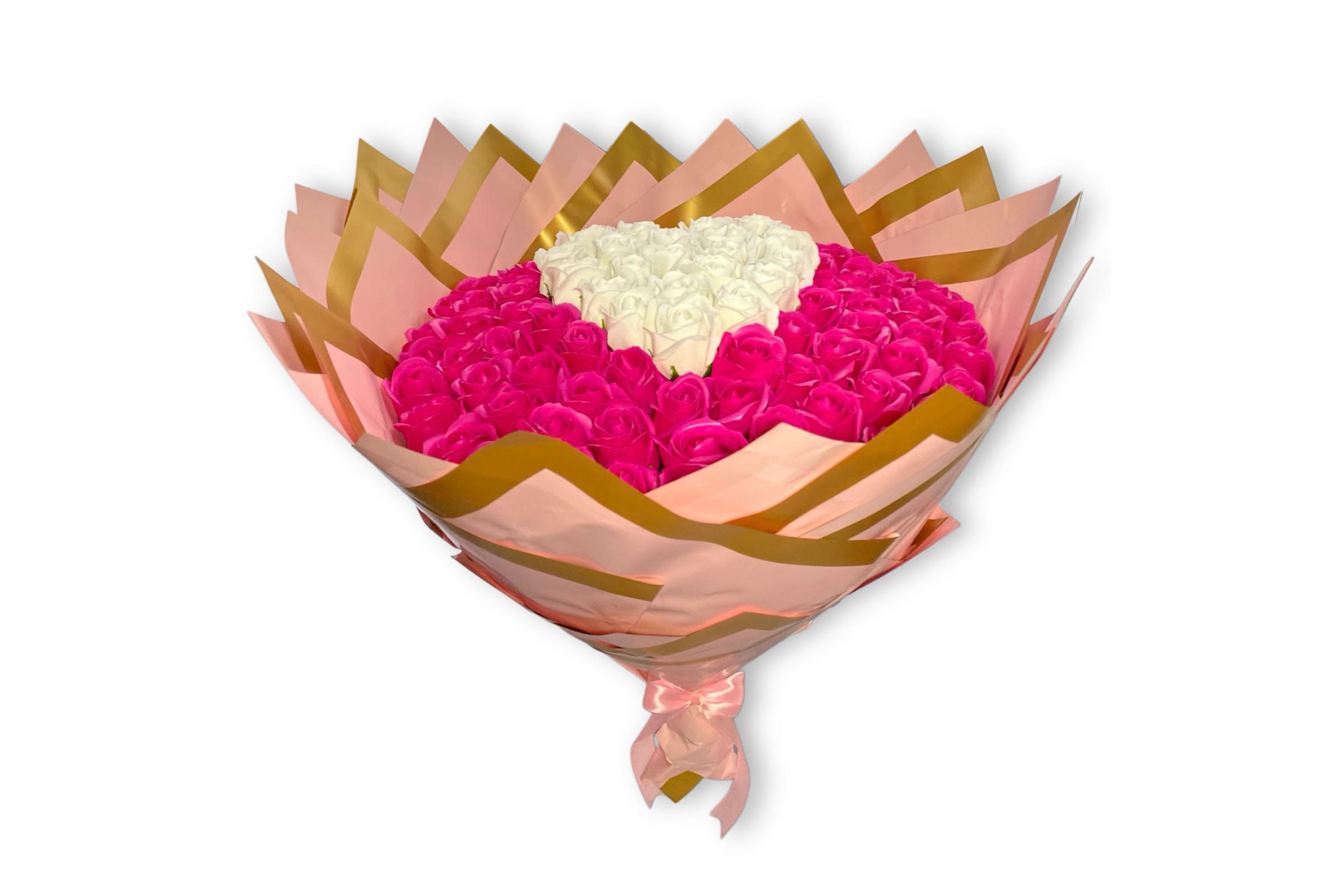 Buchet 101 trandafiri de săpun roz cu inimioară albă-Flowers31