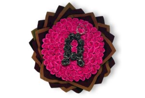 buchet-101-trandafiri-de-sapun-personalizat-litera-A-negru-Flowers31