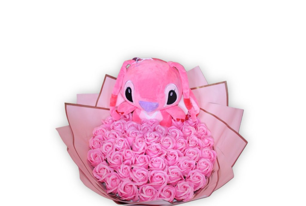 buchet-55-trandafiri-sapun-roz-cu-jucarie-stitch-roz-angel-Flowers31