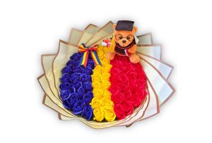 Buchet Tricolor Absolvire cu Ursuleț și 55 de trandafiri din săpun pentru absolvire-Flowers31
